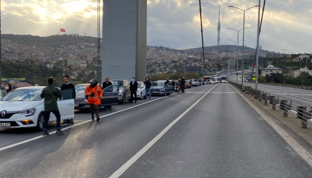 10 Kasım saygı duruşu kaç dakika? 2 dakika mı 1 dakika mı, siren sesi kaç dakika çalıyor?
