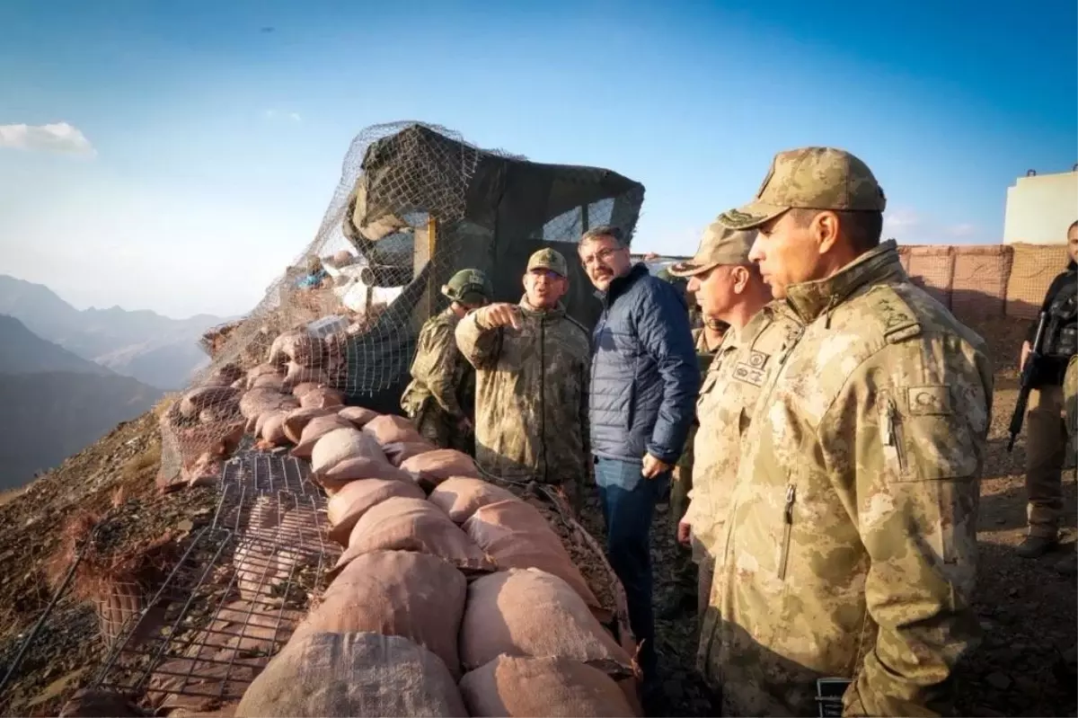 2. Ordu Komutanı Korgeneral Topaloğlu sınır noktasında