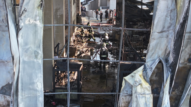 6 kisinin yanarak can verdigi parfum deposuyla 19232681 2405 m