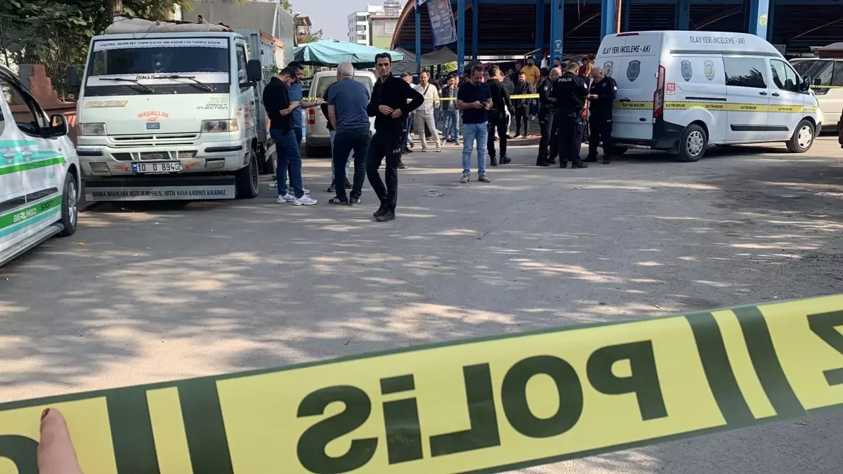 Adana'da Semt Pazarında Silahlı Çatışma: 2 Ölü