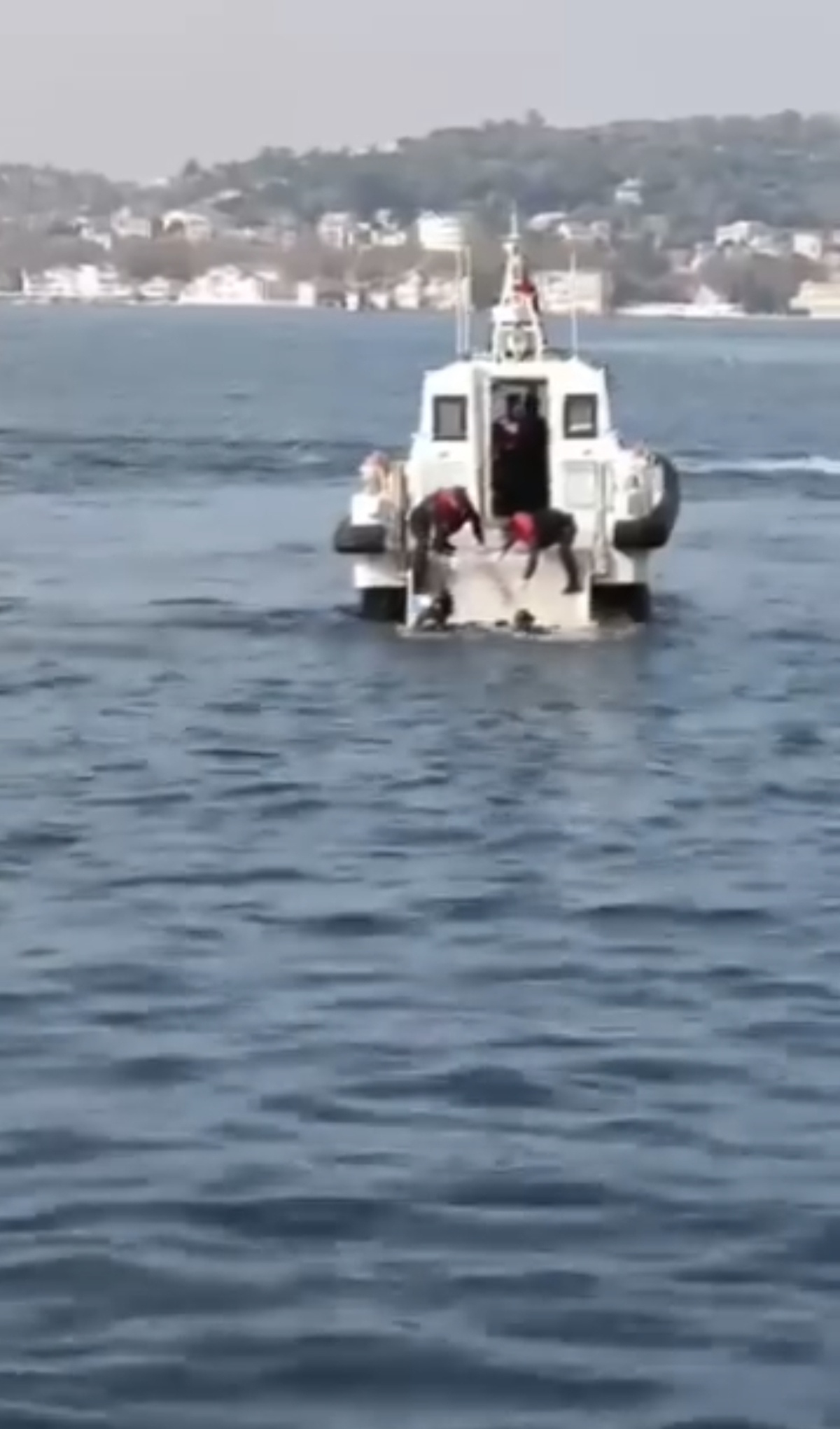 Beykoz'da Denizde Erkek Cesedi Bulundu