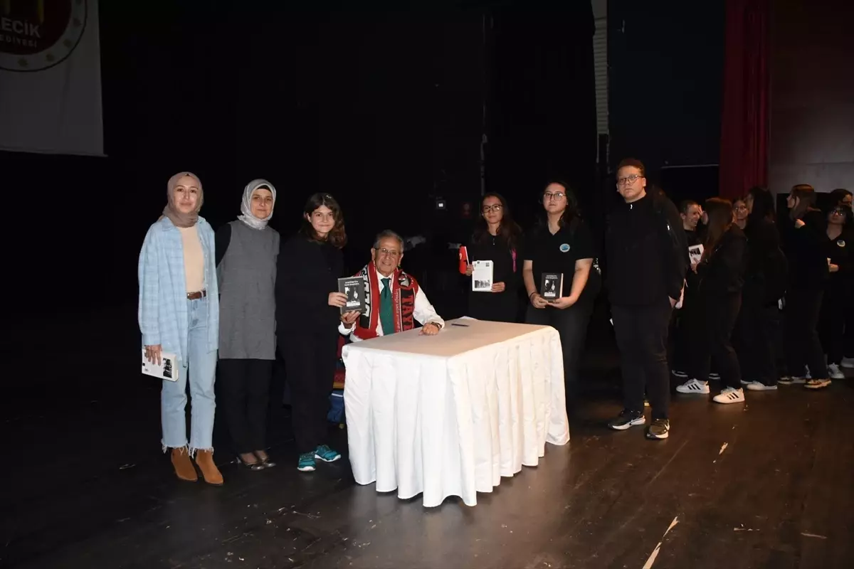 Bilecik'te 'Gerçek Atatürk'ü tanımak ister misiniz?' söyleşisi