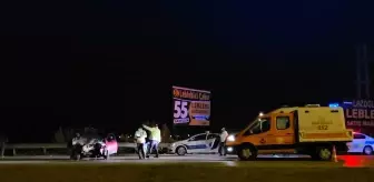 Çorum'da Tırla Çarpışan Otomobilde 2 Yaralı