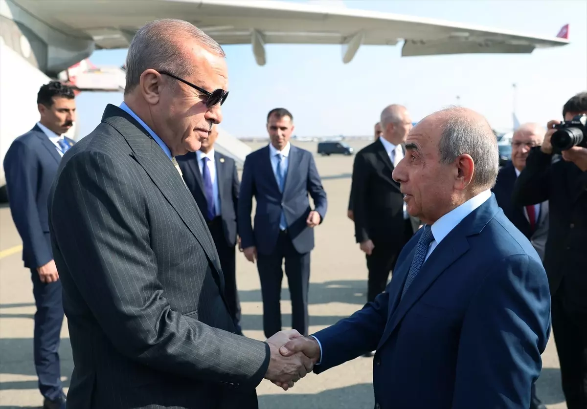 Cumhurbaşkanı Erdoğan, Azerbaycan'ın başkenti Bakü'ye geldi