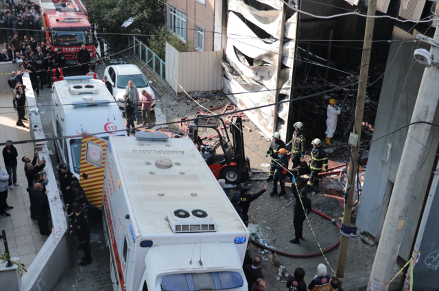 Dilovası'nda acılı aileler sinir krizi geçirdi 9 dilovasi nda acili aileler sinir krizi gecirdi 19232452 3423 m