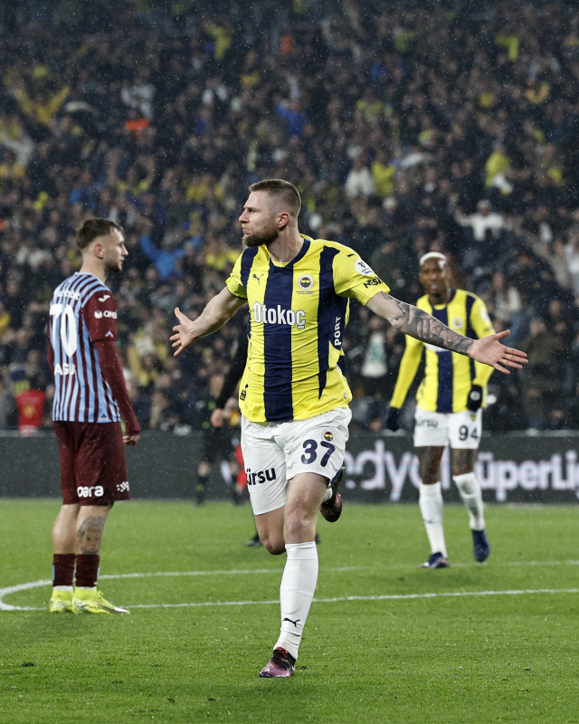 dunya devinden fenerbahce nin yildizina teklif 19232251 3309 m