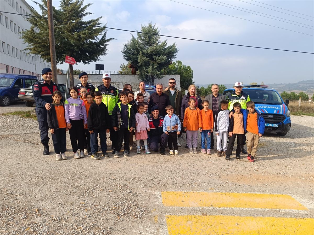 Sinop'ta Öğrencilere Trafik Güvenliği Eğitimi Verildi