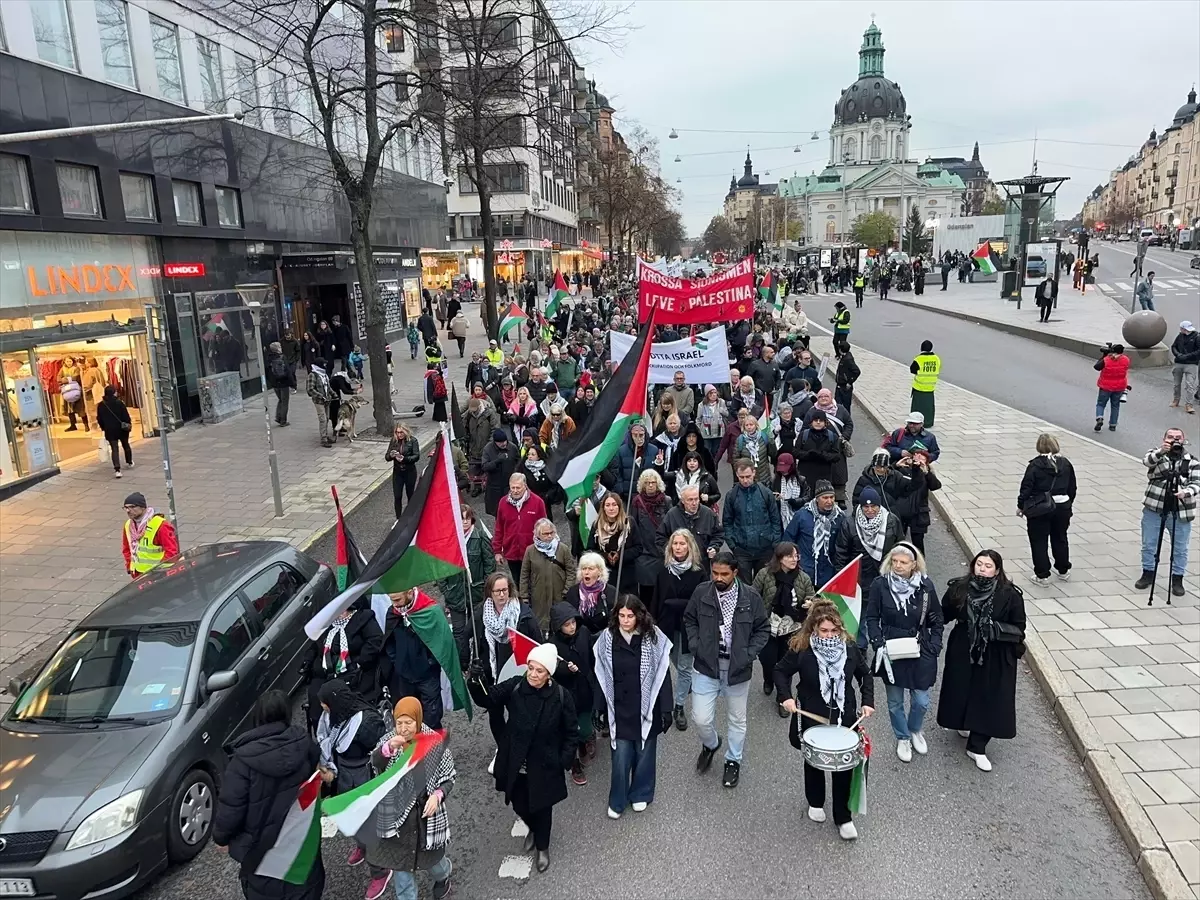 Stockholm'de İsrail'in Saldırılarına Protesto