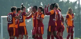 Kadınlar derbisinde Galatasaray, Beşiktaş'a gol oldu yağdı