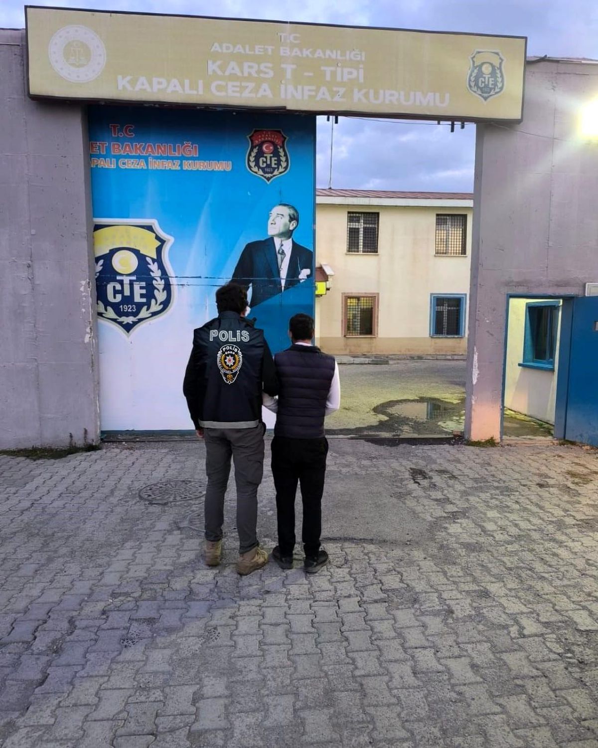 Kağızman'da Uyuşturucu Operasyonu: 1 Tacir Tutuklandı