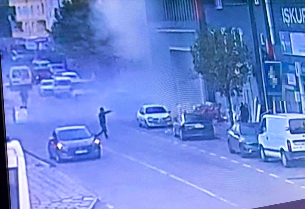 Kocaeli'de Parfüm Tesisinde Çıkan Yangında 6 Kişi Hayatını Kaybetti