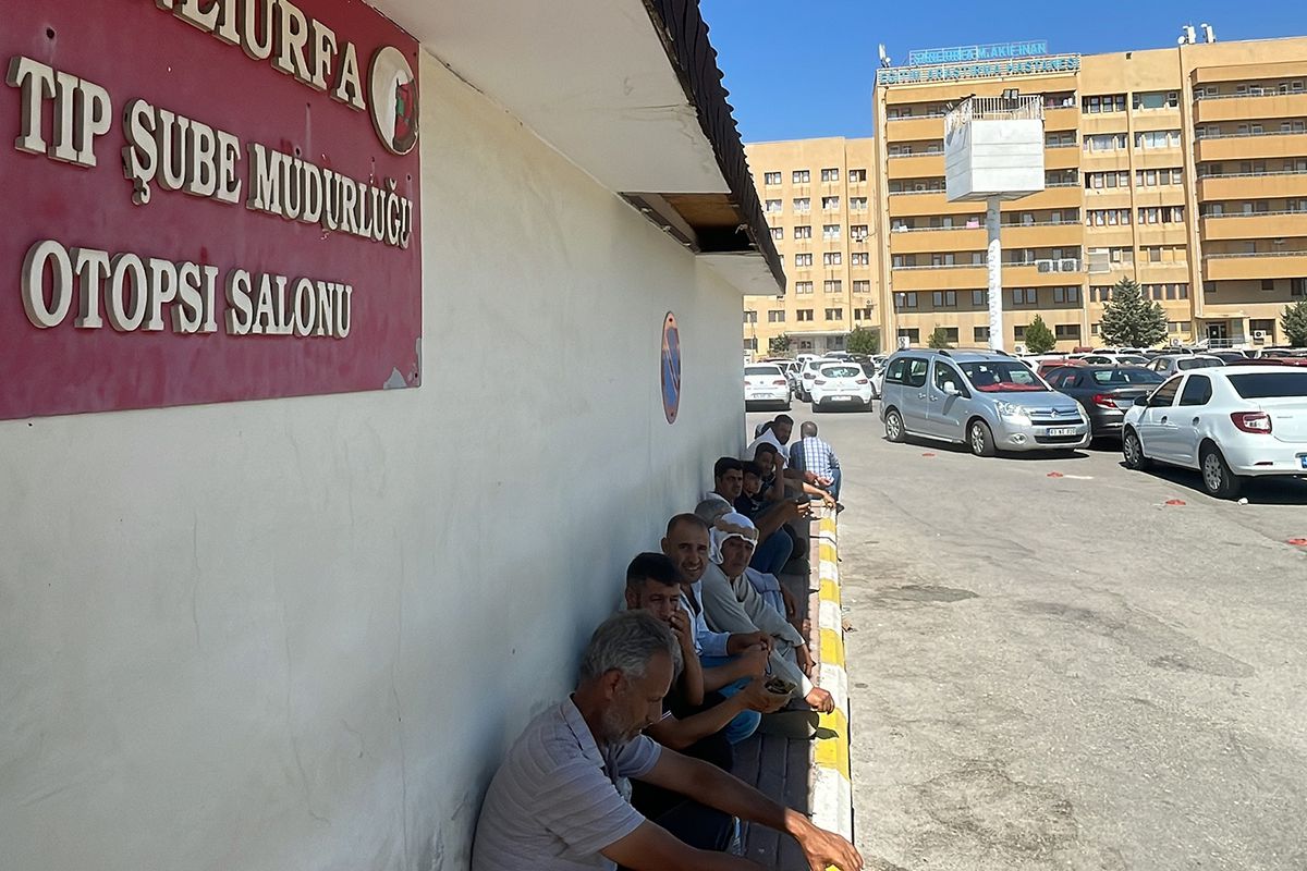 Komşuların kavgası kanlı bitti: 1 ölü, 3 yaralı