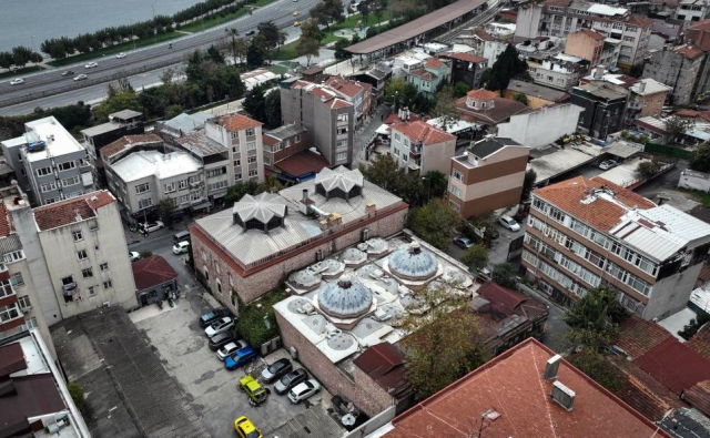 Mimar Sinan'ın kemiklerini sızlatacak görüntüler: Göbek taşında dansöz, hamam tasında yemek 6 mimar sinan in kemiklerini sizlatacak goruntuler 19231503 6353 m