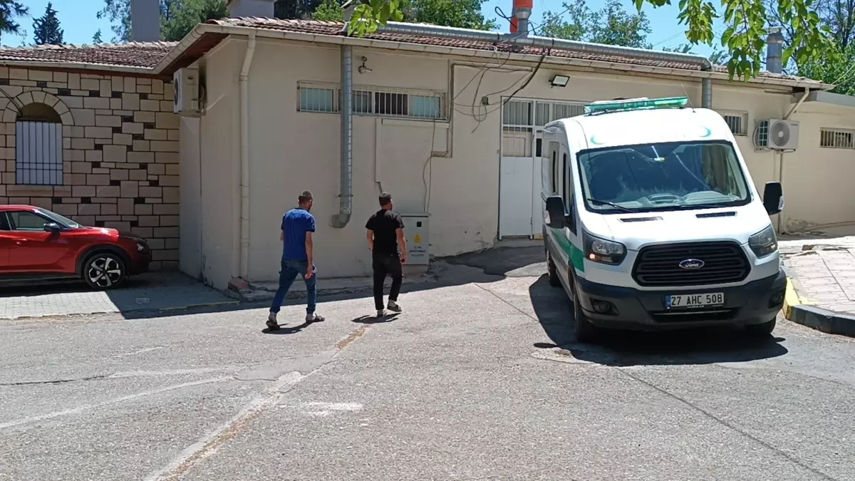 Oğuzeli'nde Sulama Kanalına Düşen 2 Yaşındaki Çocuk Hayatını Kaybetti