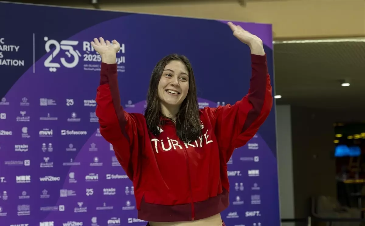 Türkiye, Riyad'daki İslami Dayanışma Oyunları'nda Yüzmede 8 Madalya Kazandı