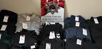 İstanbul'da AVM'lerden 1 Milyon Liralık Giysi Çalan 4 Şüpheli Tutuklandı