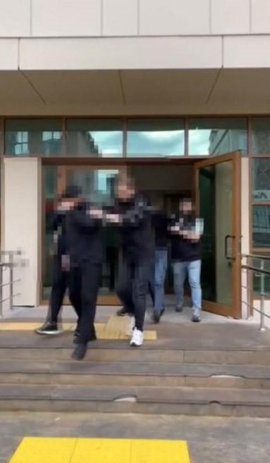 avm esnafini canindan bezdiren 4 supheli boyle 19234532 4246 m