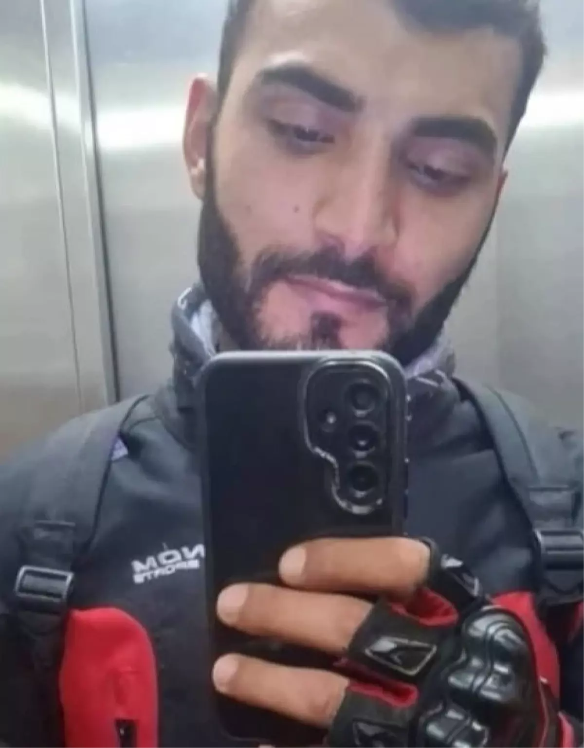 Beykoz'da Denizde Erkek Cesedi Bulundu