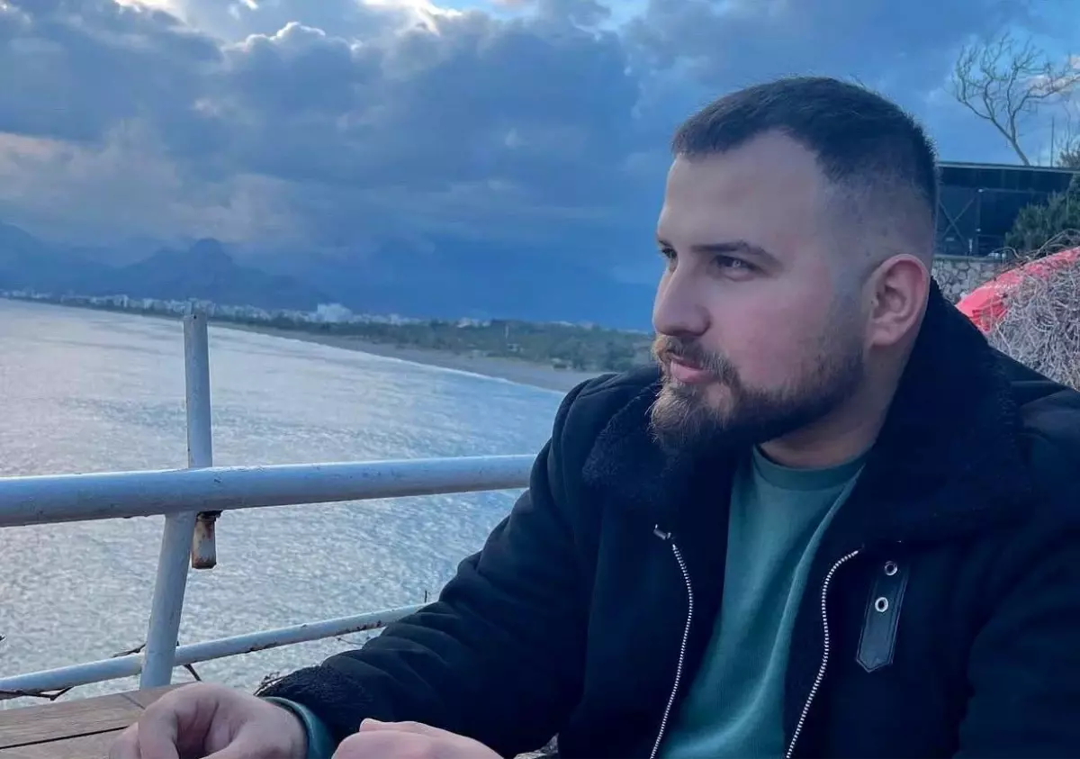 Antalya'da Güvenlik Görevlisi, Düğün Öncesi Bıçaklanarak Hayatını Kaybetti