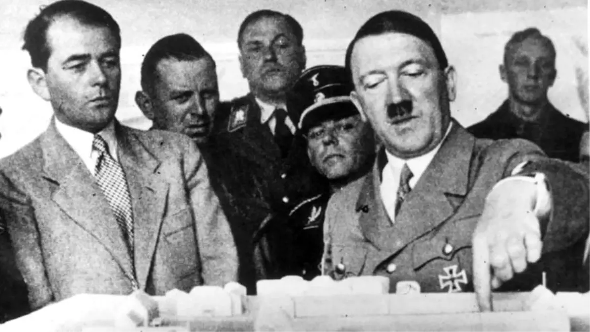 Hitler'in mimarı idamdan nasıl kurtuldu?