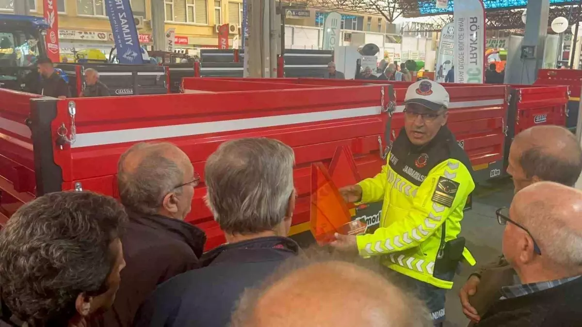 Sakarya'da Tarım Fuarında Jandarma Bilgilendirme Faaliyeti