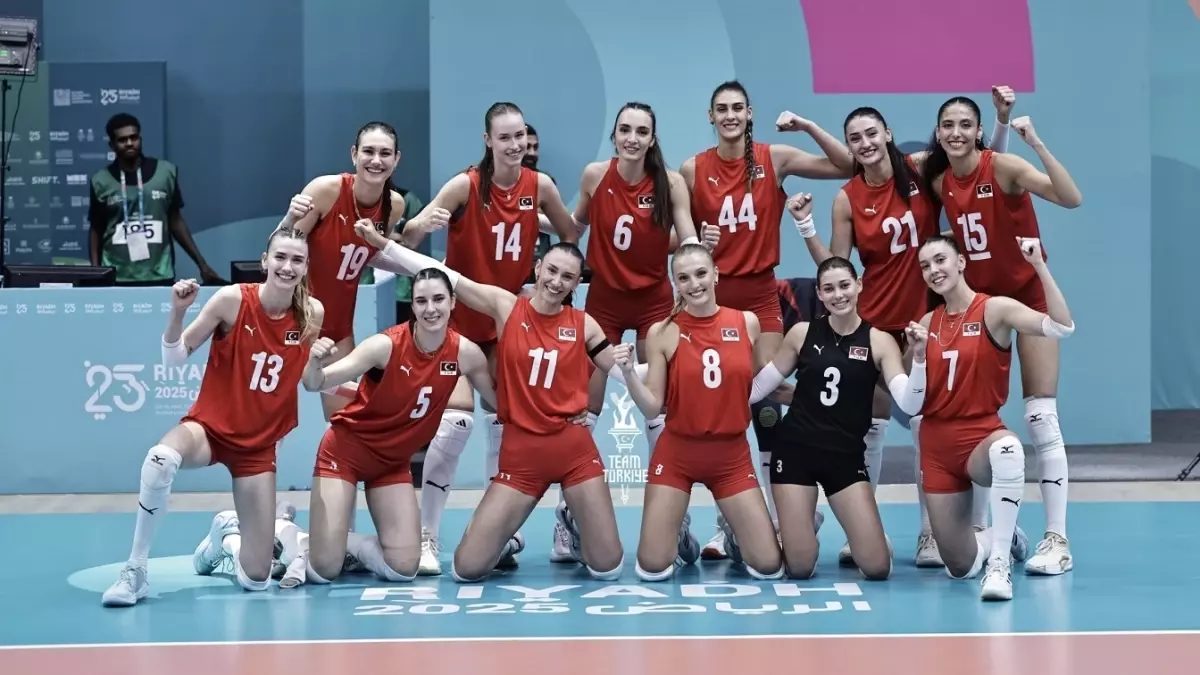 Kadın Voleybol Takımımız İslami Dayanışma Oyunları'nda Üçte Üç Yaptı