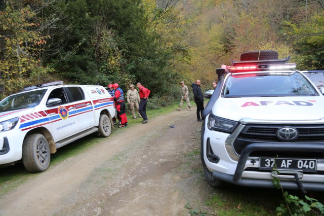 Kayıp anne ve oğlu 8 gündür aranıyor! Avcılar da sahaya indi, 3 senaryo üzerinde duruluyor 4 kayip anne ve oglu 8 gundur araniyor avcilar da 19235885 3632 m