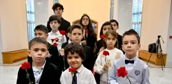 Türk Çocuklarından Anlamlı Proje: Atatürk Portresi