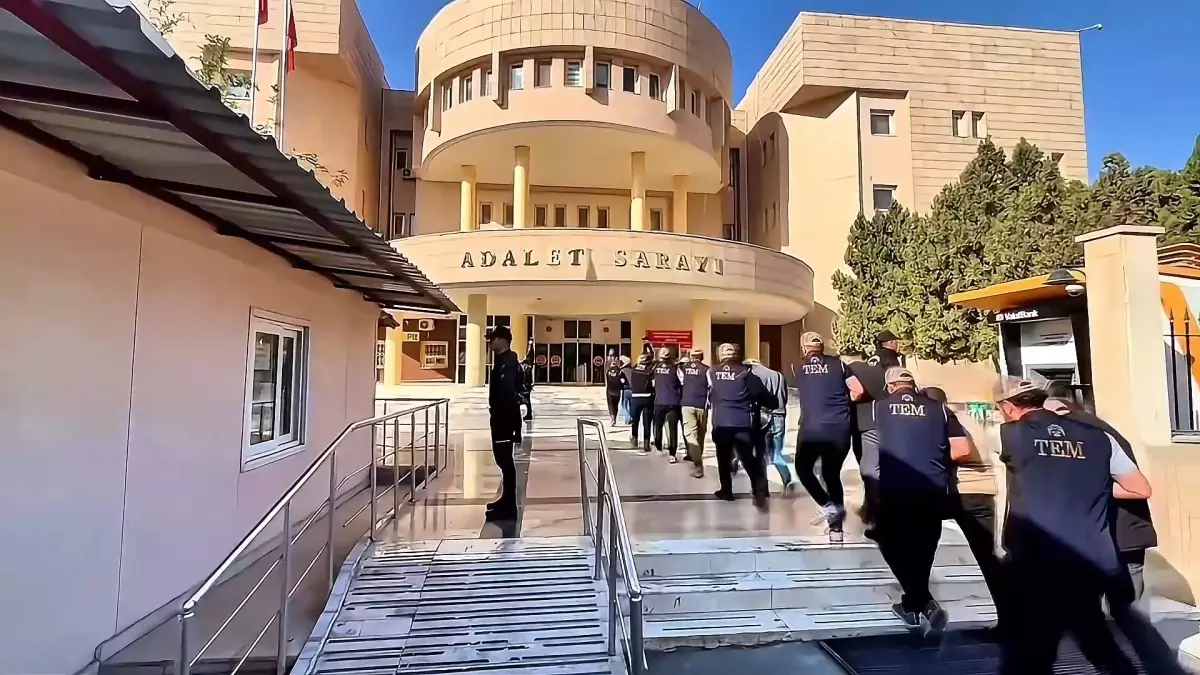 DEAŞ'a Yönelik Operasyonda 5 Tutuklama