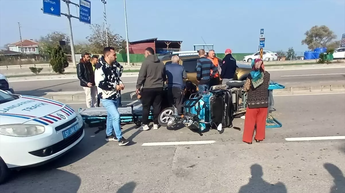 Sinop'ta Elektrikli Motosiklet Kazası: 3 Yaralı
