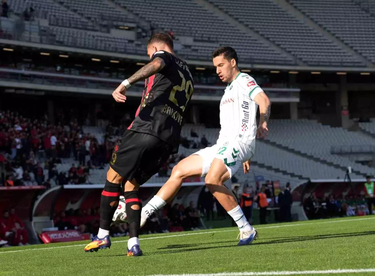 Karagümrük 0-0 Konyaspor: İlk 15 Dakika