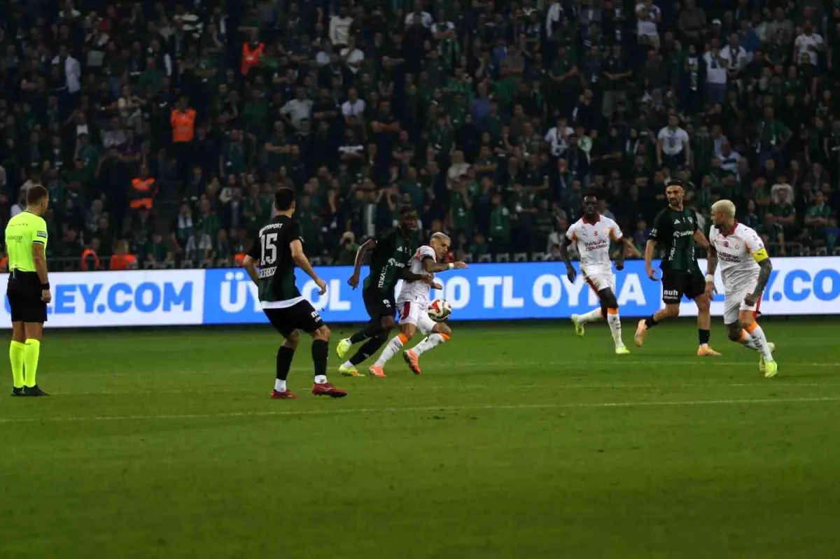 Kocaelispor, Galatasaray'ı 1-0 Geçti