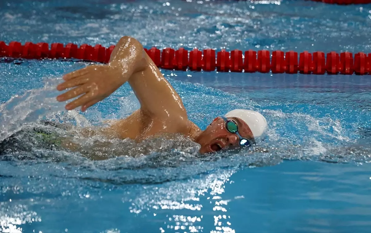 Kırklareli'nde Uluslararası Masterlar Kısa Kulvar Yüzme Şampiyonası Devam Ediyor