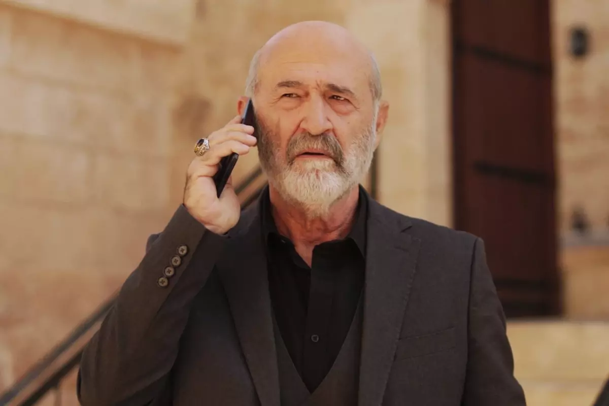 Uzak Şehir Dizisinde Fidan ve Ecmel İkilisi Viral Fenomen Oldu