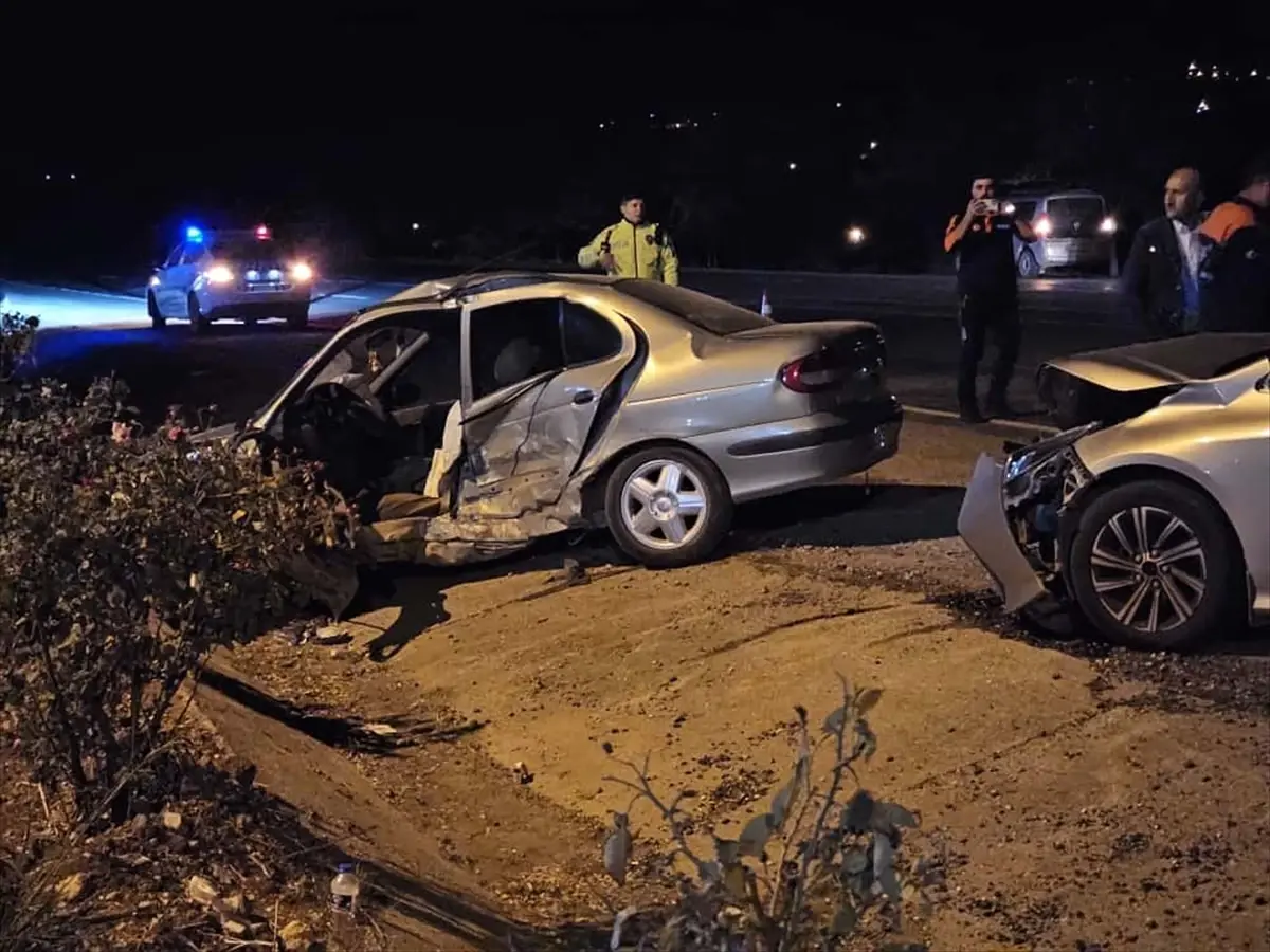 Adıyaman'da Trafik Kazasında 8 Yaralı