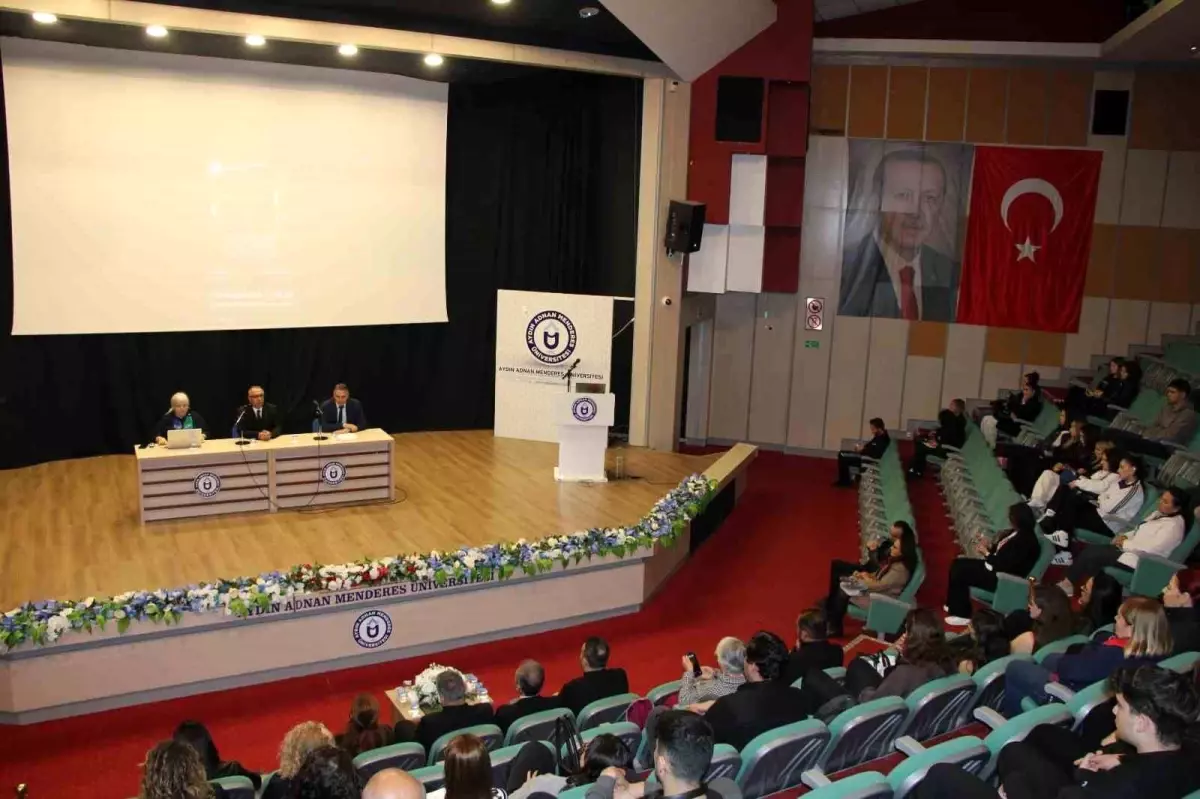 Adnan Menderes Üniversitesi'nde Atatürk'ü Anlamak Paneli Düzenlendi