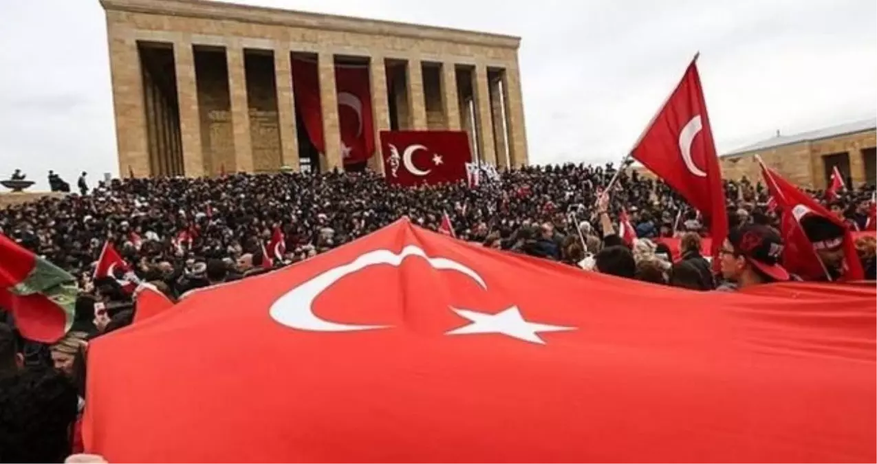 ANITKABİR CANLI İZLE: 10 Kasım Anıtkabir naklen yayın!