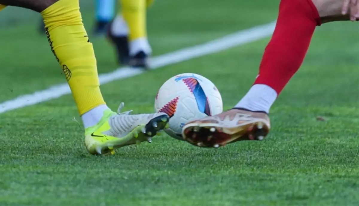 Bahis oynayan futbolcular ceza alacak mı, ne olacak? Futbolcuların bahis oynaması yasak mı?