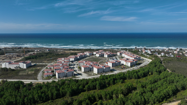 bakan kurum dan sosyal konut paylasimi 19239889 6047 m