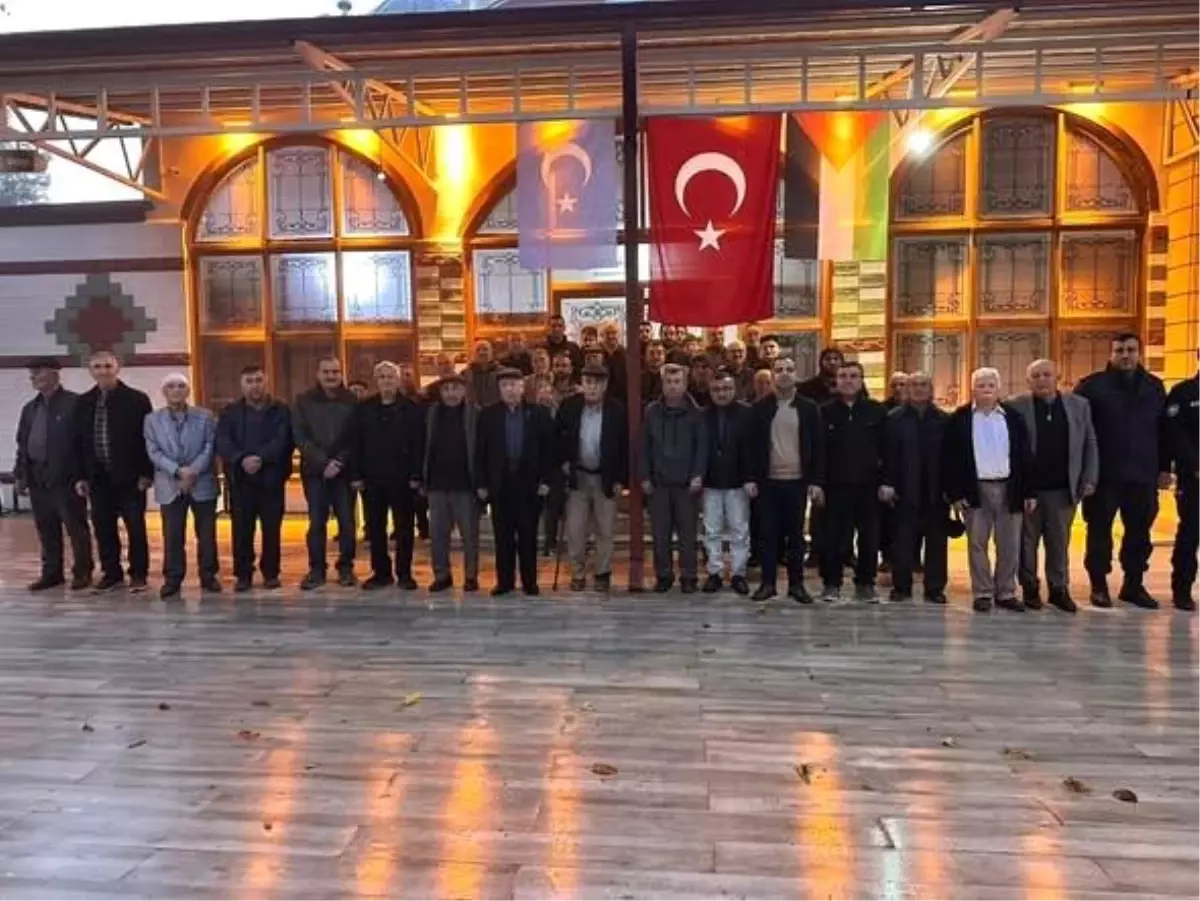 Bilecik'te Sabah Namazı Birlik ve Dualarla Gerçekleşti