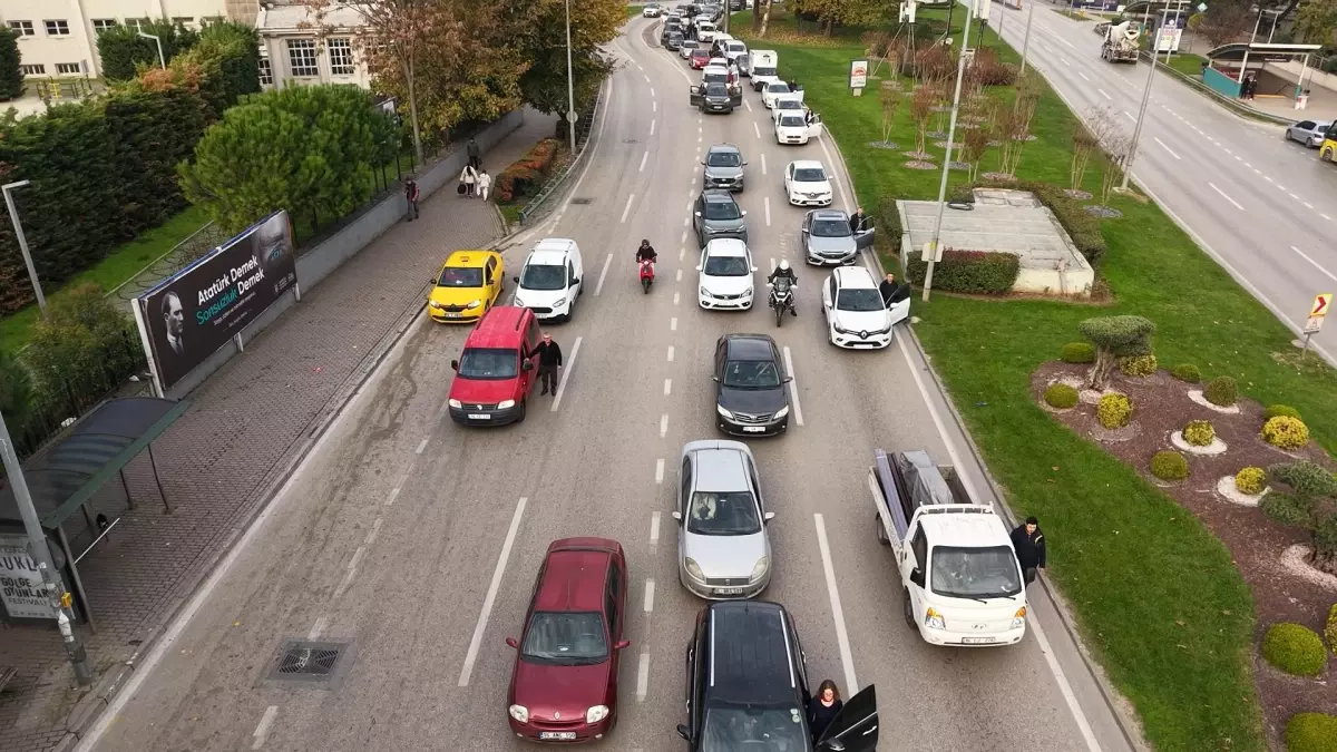 Atatürk'ün 87. Yıl Dönümünde Bursa'da Saygı Duruşu