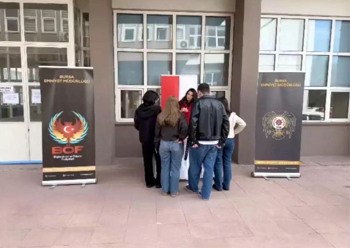 Bursa'da 26 Bin 500 Öğrenciye Terör Bilgilendirmesi