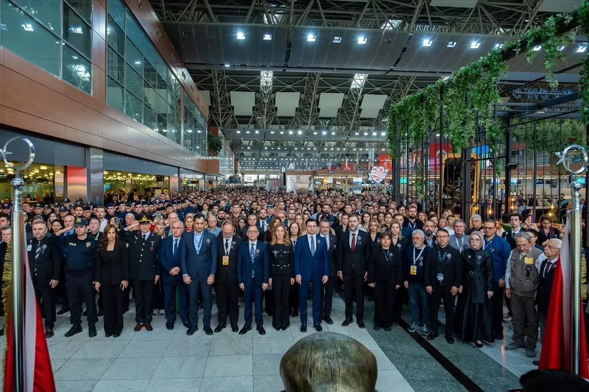 Atatürk, 87. Vefat Yılında Havalimanında Anıldı