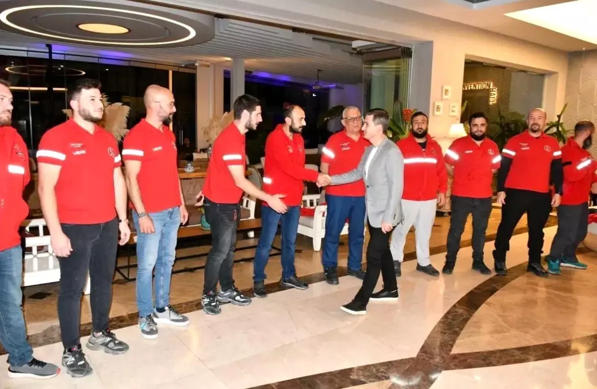 Çeşme'de YEAK Arama Kurtarma Derneği, AFAD Akreditasyonunu Tamamladı