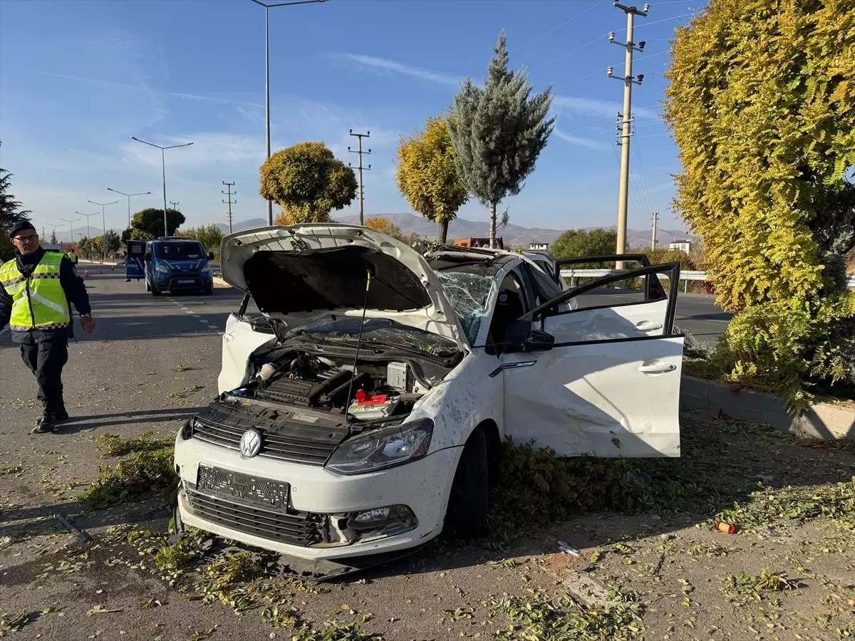 Elazığ'da Trafik Kazası: 6 Yaralı