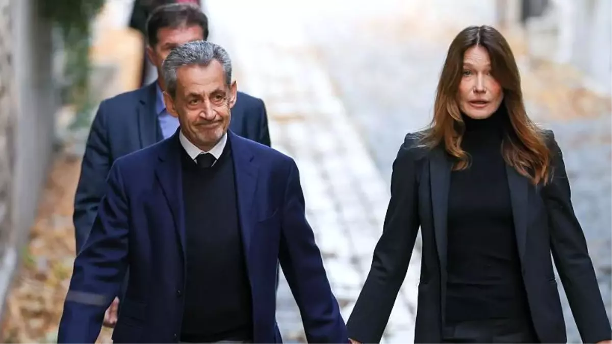 Eski Fransa Cumhurbaşkanı Sarkozy'ye Beş Yıl Hapis Cezası