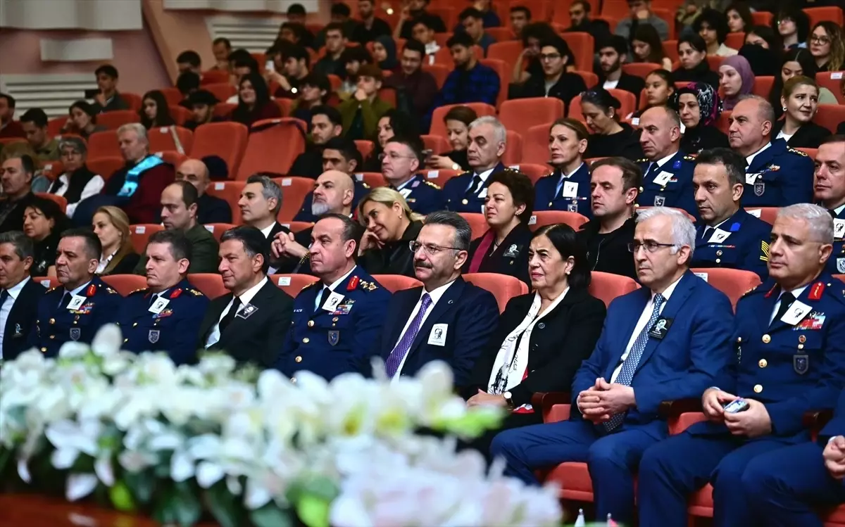 Eskişehir'de Atatürk'ün Anma Programı Düzenlendi