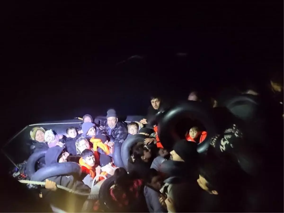 İzmir Açıklarında Düzensiz Göçmen Kurtarma Operasyonu