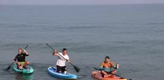 Samsun'da Denizde Kürek Sörfü Keyfi