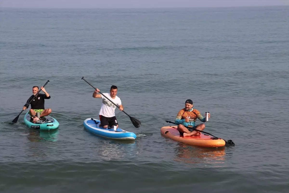 Samsun'da Denizde Kürek Sörfü Keyfi